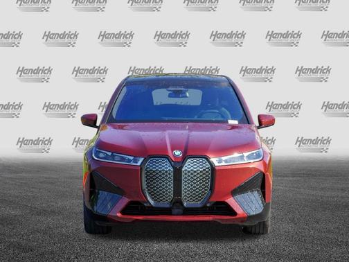 Aventurin Red Metallic 2024 BMW iX M60