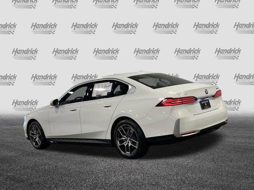 2026 BMW i5 eDrive40