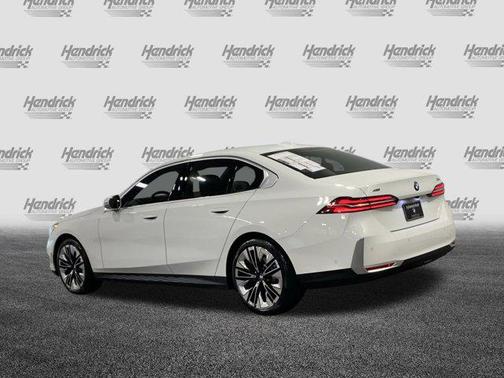2026 BMW 530 i xDrive