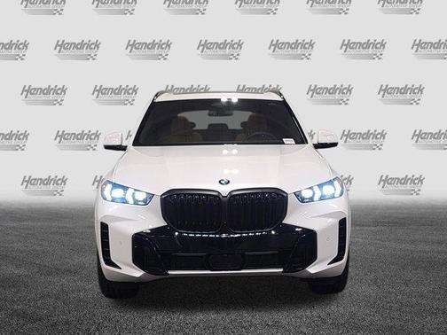 Mineral White Metallic 2026 BMW X5 xDrive40i