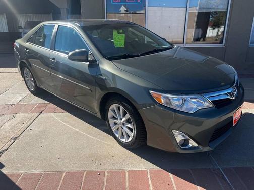 2013 Toyota Camry Hybrid XLE