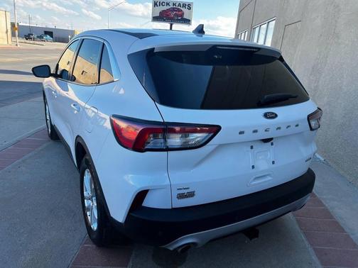 2020 Ford Escape SE