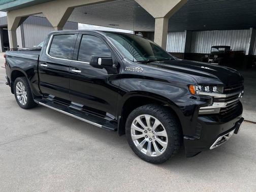 Black 2019 Chevrolet Silverado 1500 High Country