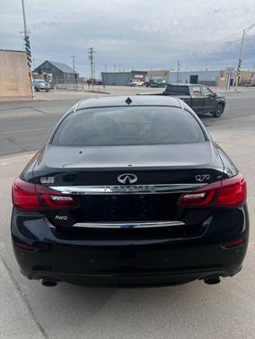 2015 INFINITI Q70 3.7 AWD 4dr Sedan