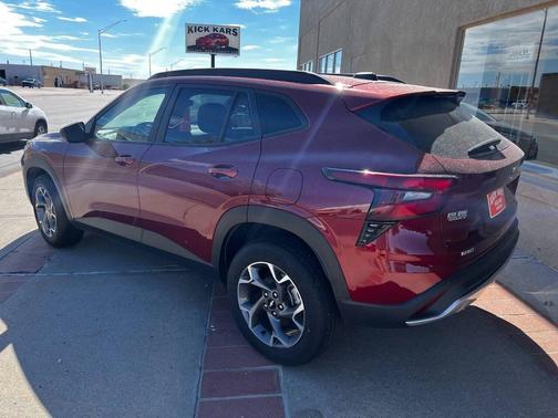 2024 Chevrolet Trax LT