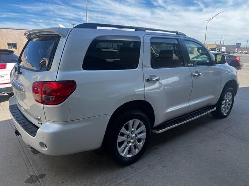 2011 Toyota Sequoia Platinum
