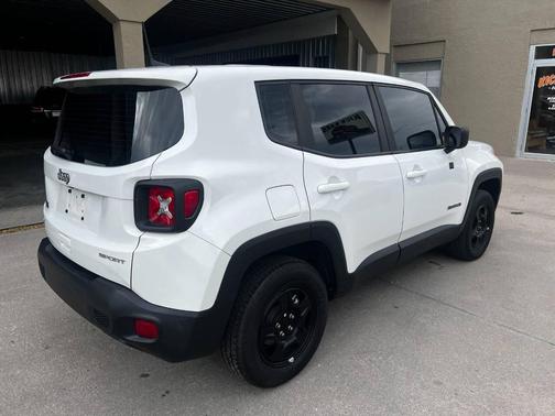 2022 Jeep Renegade Sport