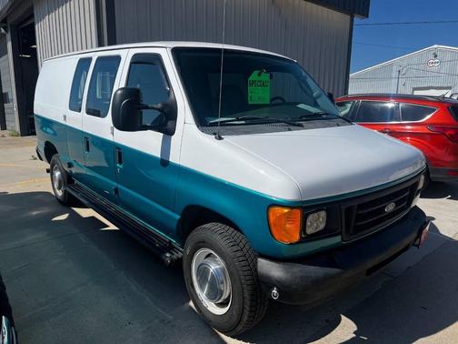 2005 Ford E250 Cargo