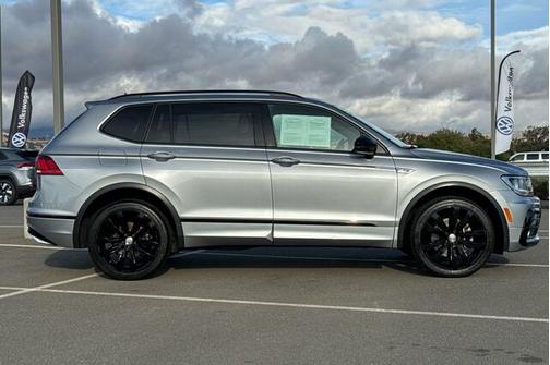 2020 Volkswagen Tiguan 2.0T SE R-Line Black