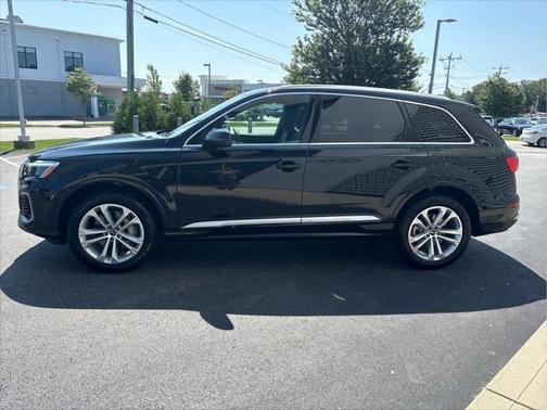 2025 Audi Q7 55 Premium Plus