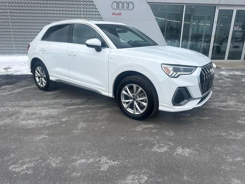 2025 Audi Q3 Premium 45 TFSI S line quattro Tiptronic