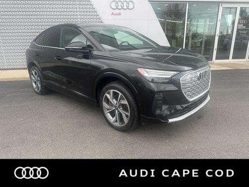 Mythos Black Metallic 2022 Audi Q4 e-tron Prestige 50 quattro