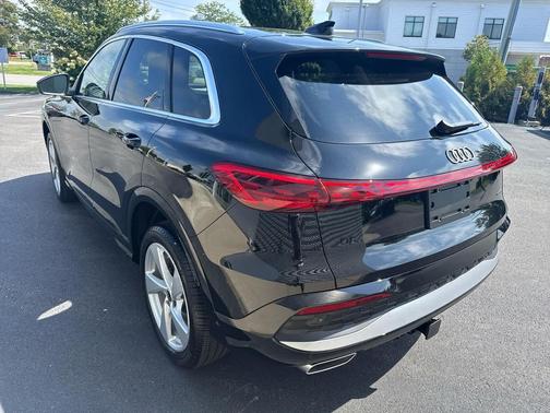 2025 Audi Q5 Premium Plus