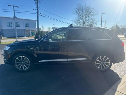 2019 Audi Q7 55 Premium