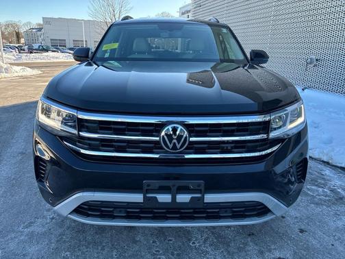 2022 Volkswagen Atlas 2.0T SE w/Technology 4MOTION