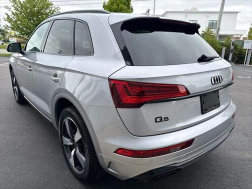 2023 Audi Q5 45 S line Premium Plus