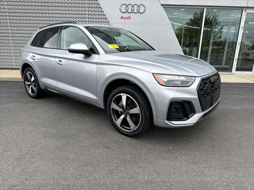 2023 Audi Q5 45 S line Premium Plus