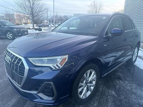 2023 Audi Q3 45 S line Premium Plus