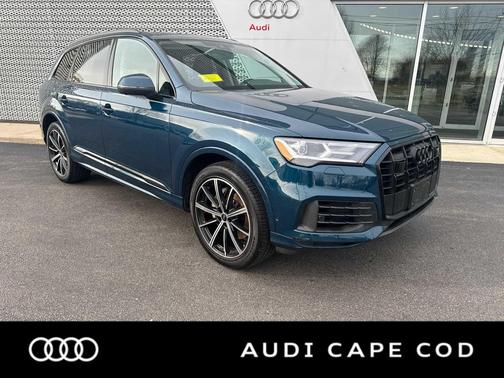 2022 Audi Q7 55 Premium Plus