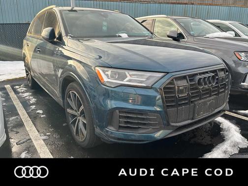 2022 Audi Q7 55 Premium Plus