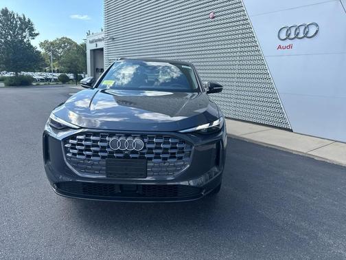 2025 Audi Q5 Premium