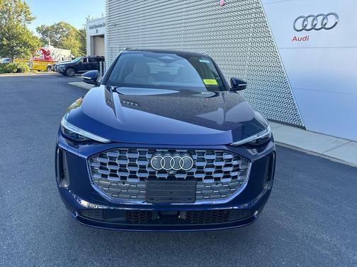 2025 Audi Q5 Premium Plus