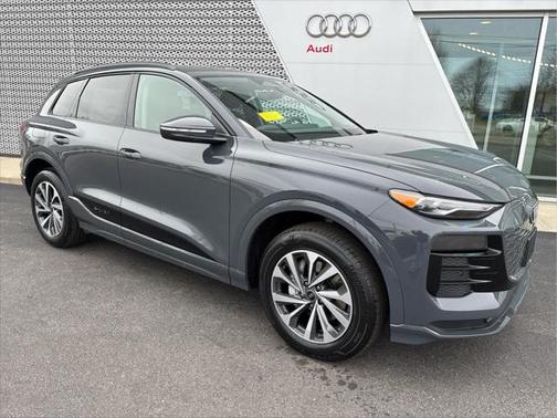 2025 Audi Q6 e-tron Premium quattro