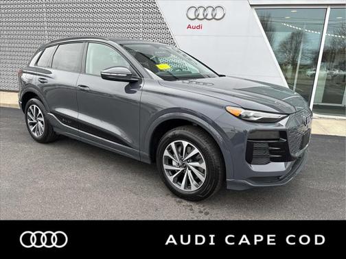 2025 Audi Q6 e-tron Premium quattro