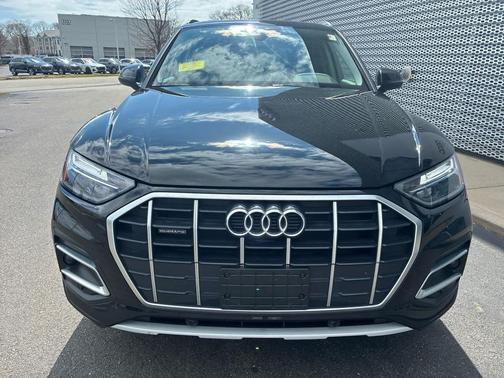 2023 Audi Q5 40 Premium