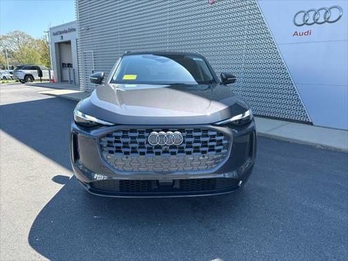 2025 Audi Q5 Premium