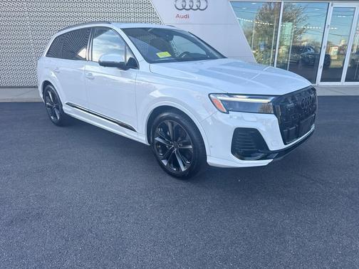 2026 Audi Q7 55 Premium Plus
