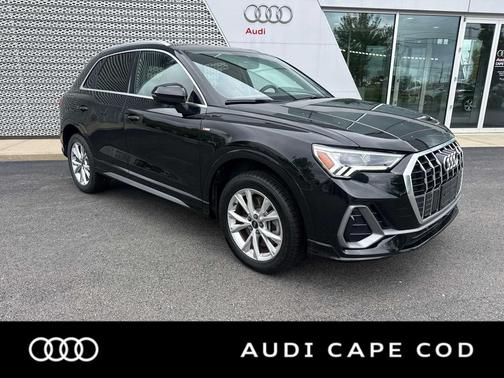 Mythos Black Metallic 2021 Audi Q3 45 S line Premium Plus
