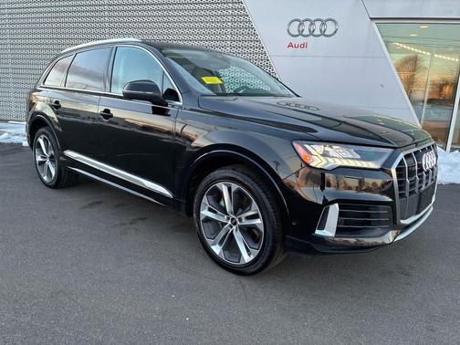 2023 Audi Q7 55 Premium Plus