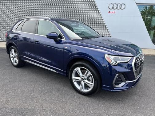 2024 Audi Q3 Premium 45 TFSI S line quattro Tiptronic