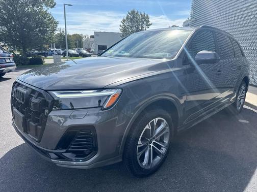 2026 Audi Q7 55 Premium