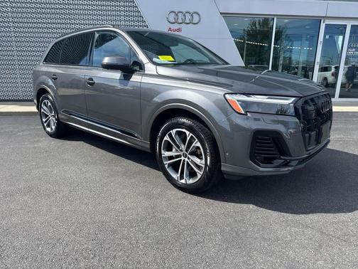 2026 Audi Q7 55 Premium