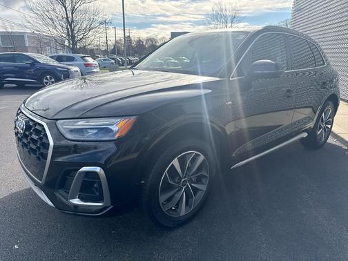 2023 Audi Q5 45 S line Premium Plus