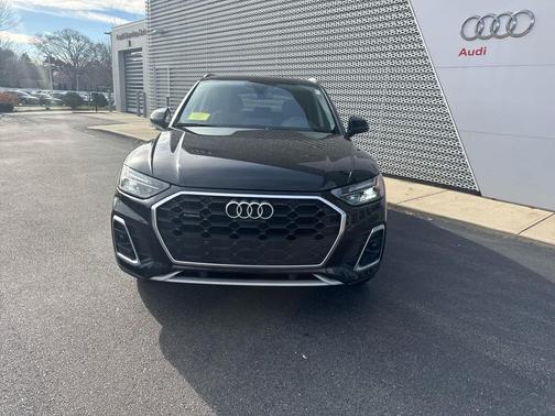 2023 Audi Q5 45 S line Premium Plus