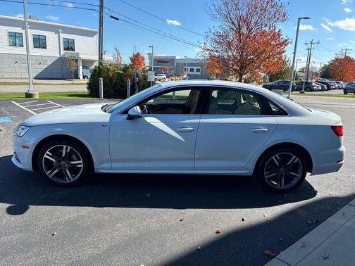 2018 Audi A4 2.0T Premium Plus