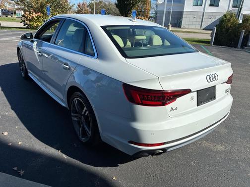 2018 Audi A4 2.0T Premium Plus