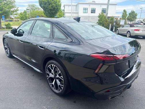 BLACK 2026 Audi A6 Premium Plus quattro S tronic