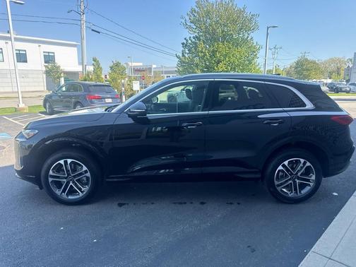 BLACK 2026 Audi Q5 Premium TFSI quattro S tronic