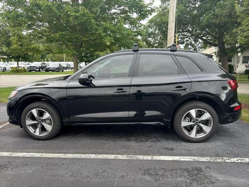 2025 Audi Q5 40 Premium
