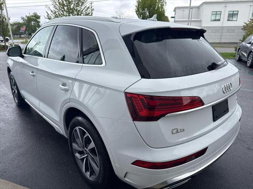 2022 Audi Q5 45 S line Premium