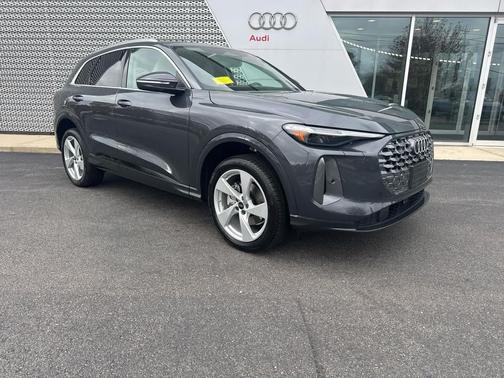 2025 Audi Q5 Premium Plus TFSI quattro S tronic