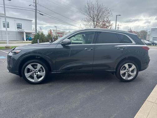 2025 Audi Q5 Premium Plus TFSI quattro S tronic