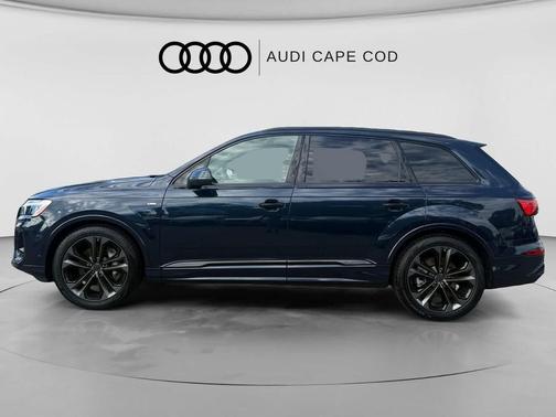 BLUE 2026 Audi Q7 55 Premium Plus