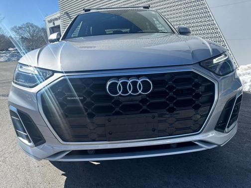 2023 Audi Q5 45 S line Premium Plus