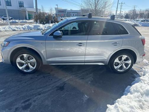 2023 Audi Q5 45 S line Premium Plus
