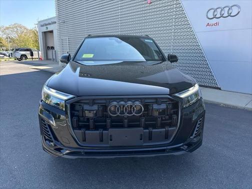 2025 Audi Q7 55 Premium Plus